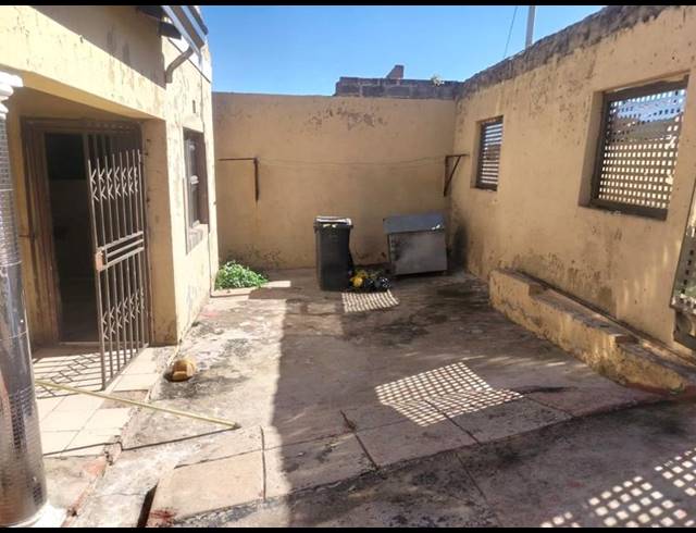 3 BEDROOM HOUSE FOR SALE IN THULANI